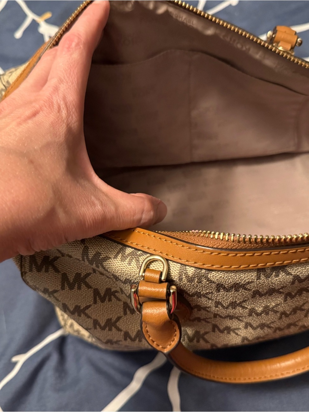 Michael Kors Beige/Brown Signature MK Satchel with Tan Trim - Picture 5 of 5